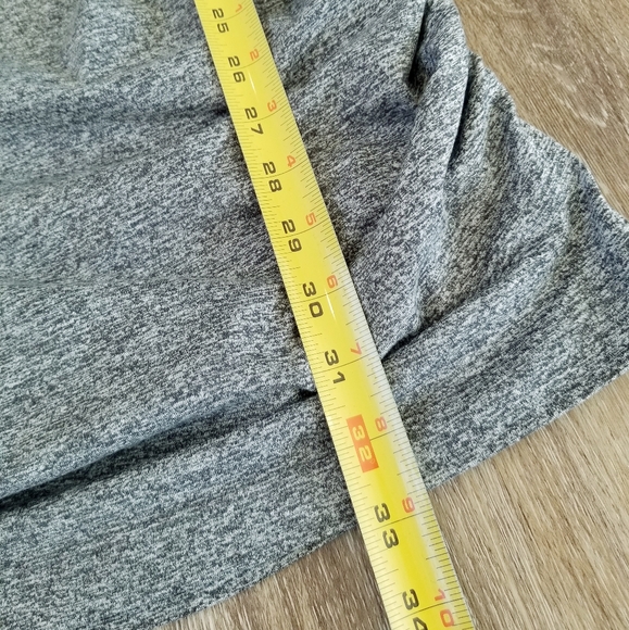 Vuori Women's Long Sleeve Halo Essential Dress NWT Ruching Casual Heather Grey - Picture 8 of 12